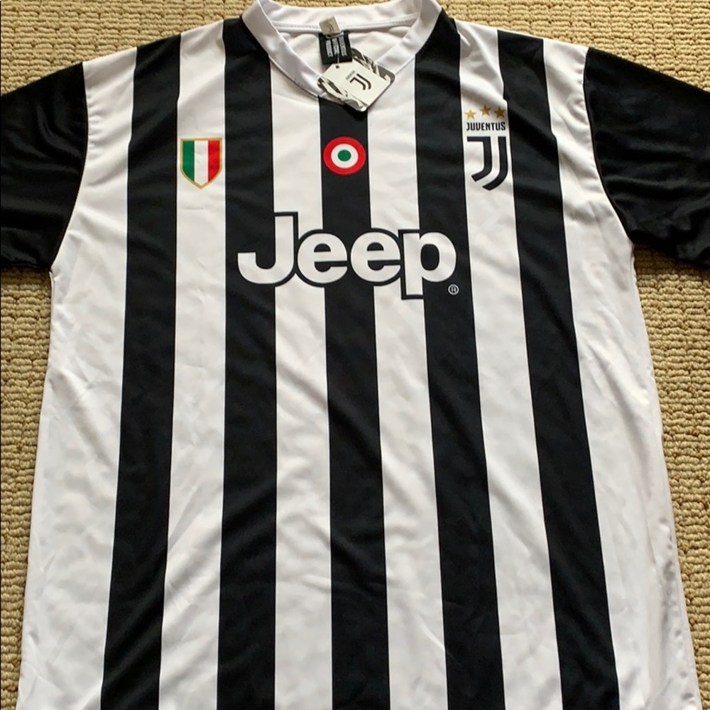 NWT FIFA shirt Italy